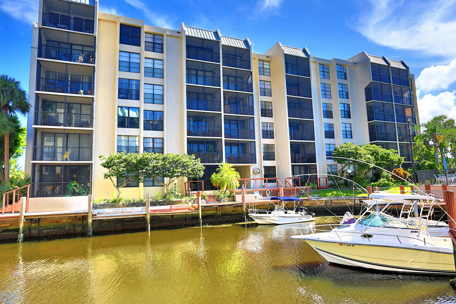 21 Royal Palm Way, Unit 206 Boca Raton, FL 33432 - Photo 34 of 35 21 Royal Palm Way 206 Boca-large-034-34-