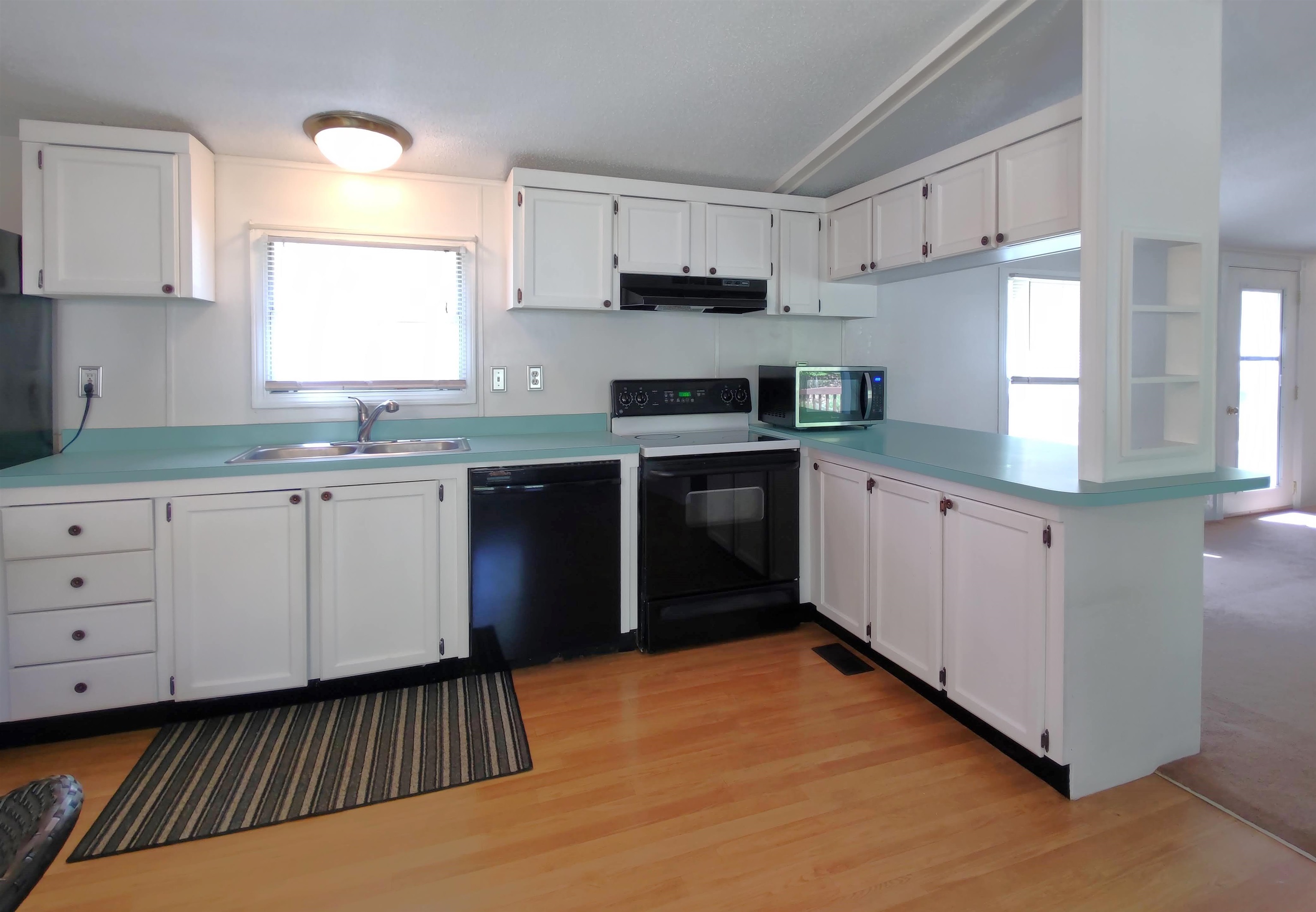 7 Beech Hill Road Exeter, NH 03833 - Photo 7 of 34