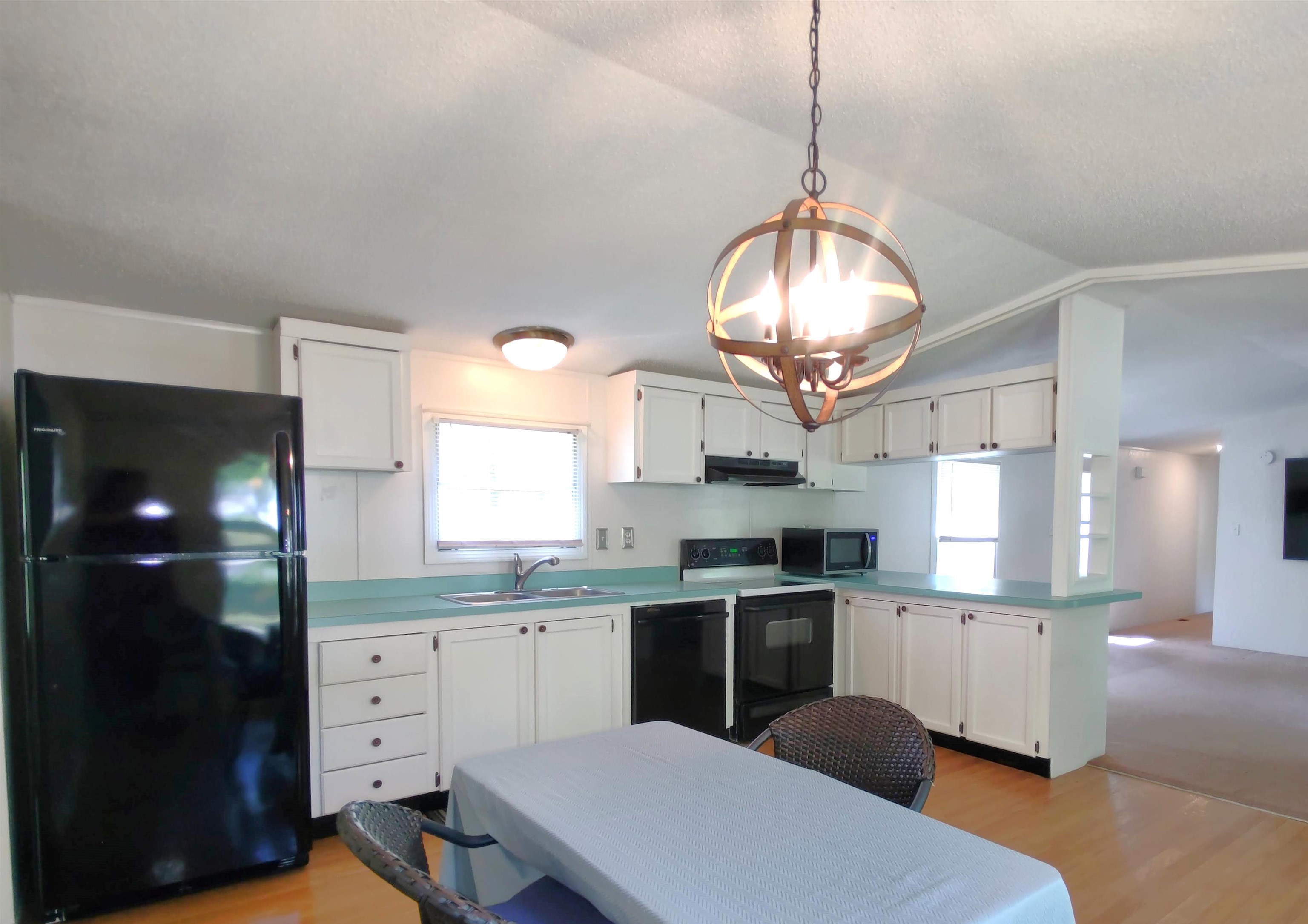 7 Beech Hill Road Exeter, NH 03833 - Photo 8 of 34