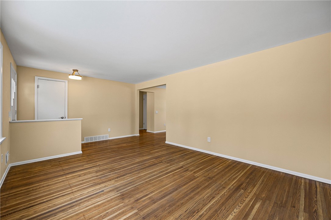 4305 Cream Ridge Road Walworth, NY 14502 - Photo 6 of 33