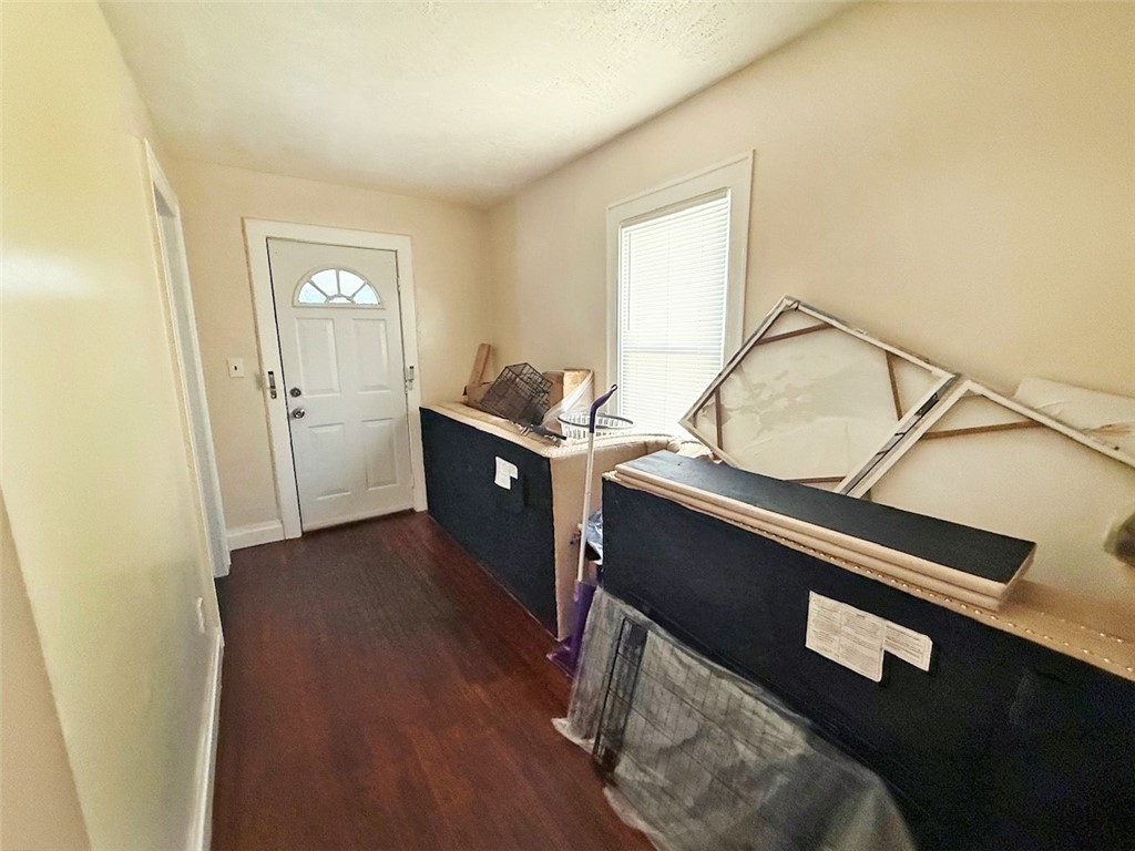 690 Seward Street Rochester, NY 14611 - Photo 5 of 30