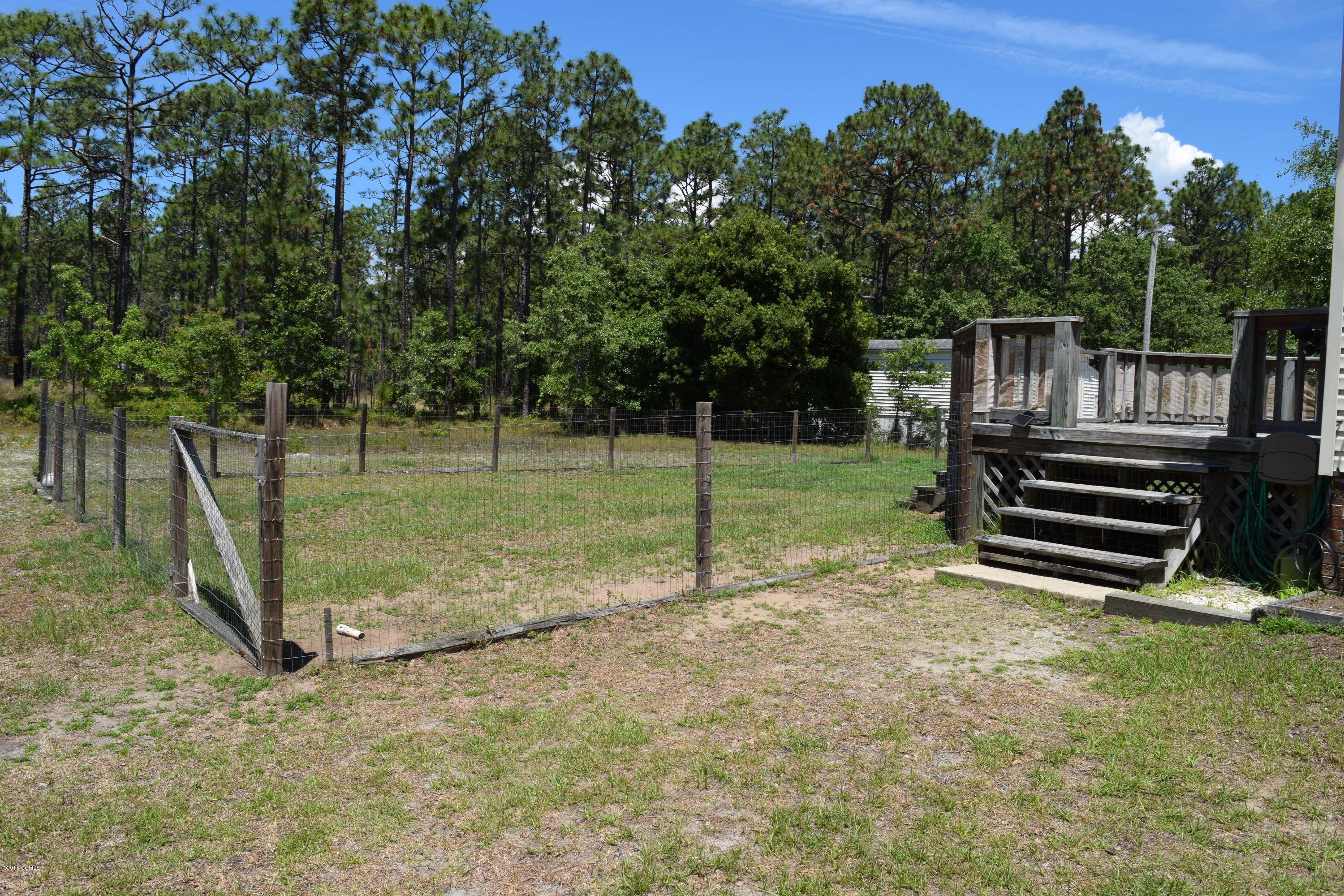 189 Cagle Road Newport, NC 28570 - Photo 14 of 14 BACK YARD & FENCE 122