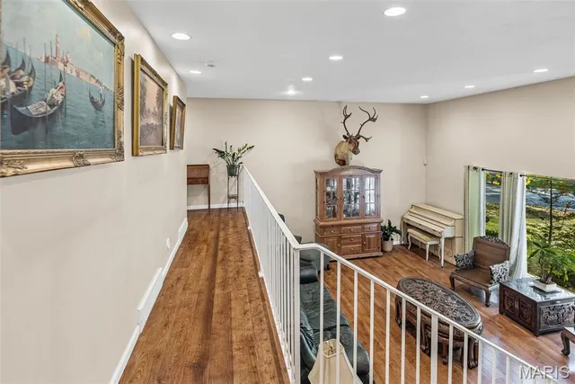 $365,000 | 69 Country Club Acres, Belleville, IL 62223