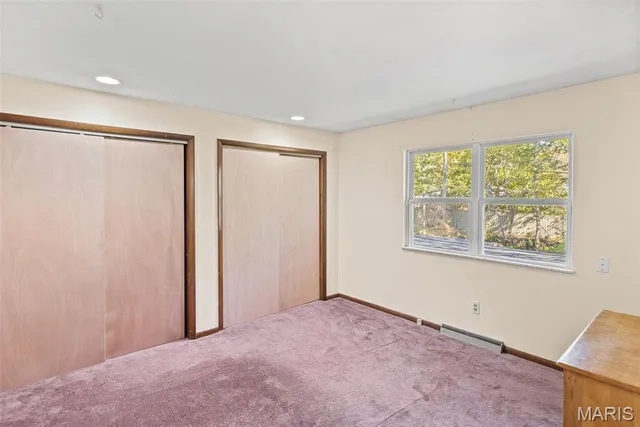 $365,000 | 69 Country Club Acres, Belleville, IL 62223