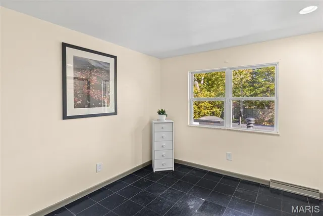 $365,000 | 69 Country Club Acres, Belleville, IL 62223