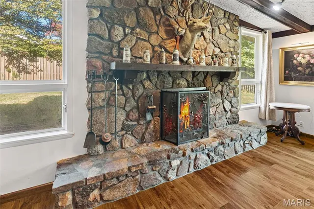 $365,000 | 69 Country Club Acres, Belleville, IL 62223