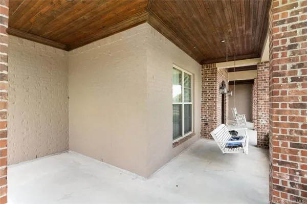 $674,000 | 2215 Longue Vue Drive, Lake Charles, LA 70605