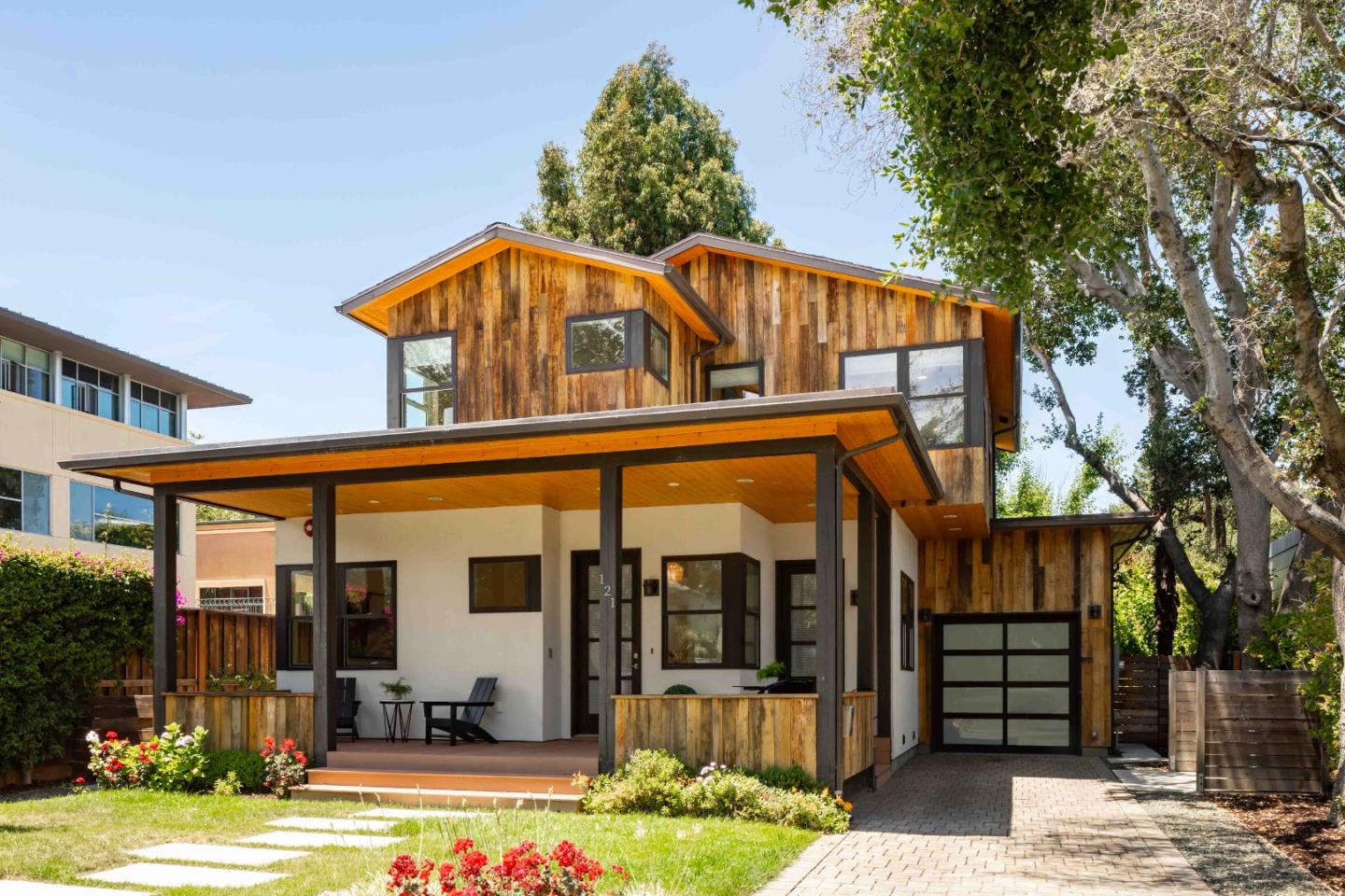 121 Park Avenue, Palo Alto, CA 94306 Compass