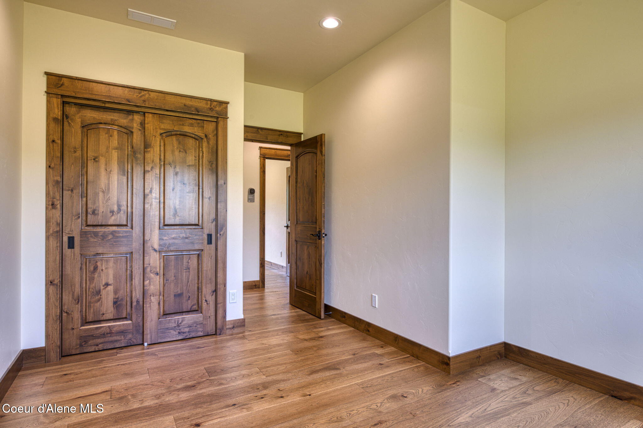 4450 Dufort Road Sagle, ID 83860 - Photo 47 of 81 Bedroom