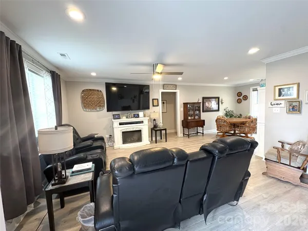 $355,000 | 6724 State Rd S-29-555, Kershaw, SC 29067