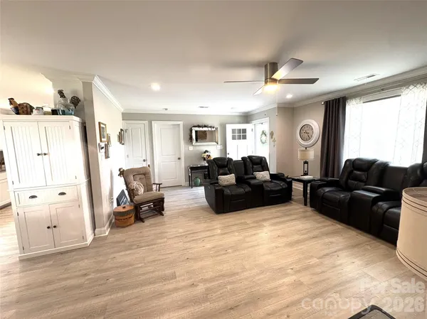 $355,000 | 6724 State Rd S-29-555, Kershaw, SC 29067