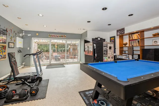 $540,000 | 5400 South Hyde Park Boulevard, Unit 2C, Chicago, IL 60615