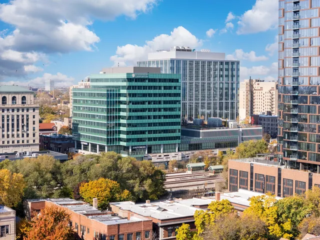 $540,000 | 5400 South Hyde Park Boulevard, Unit 2C, Chicago, IL 60615