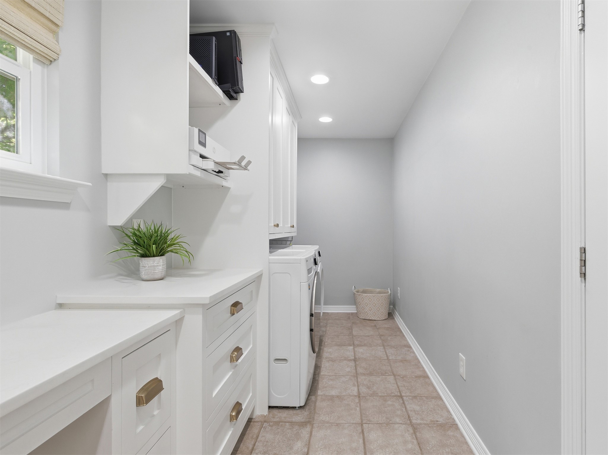 2810 Brandy Lane Georgetown, TX 78628 - Photo 29 of 38 a bathroom with a sink a toilet and vanity