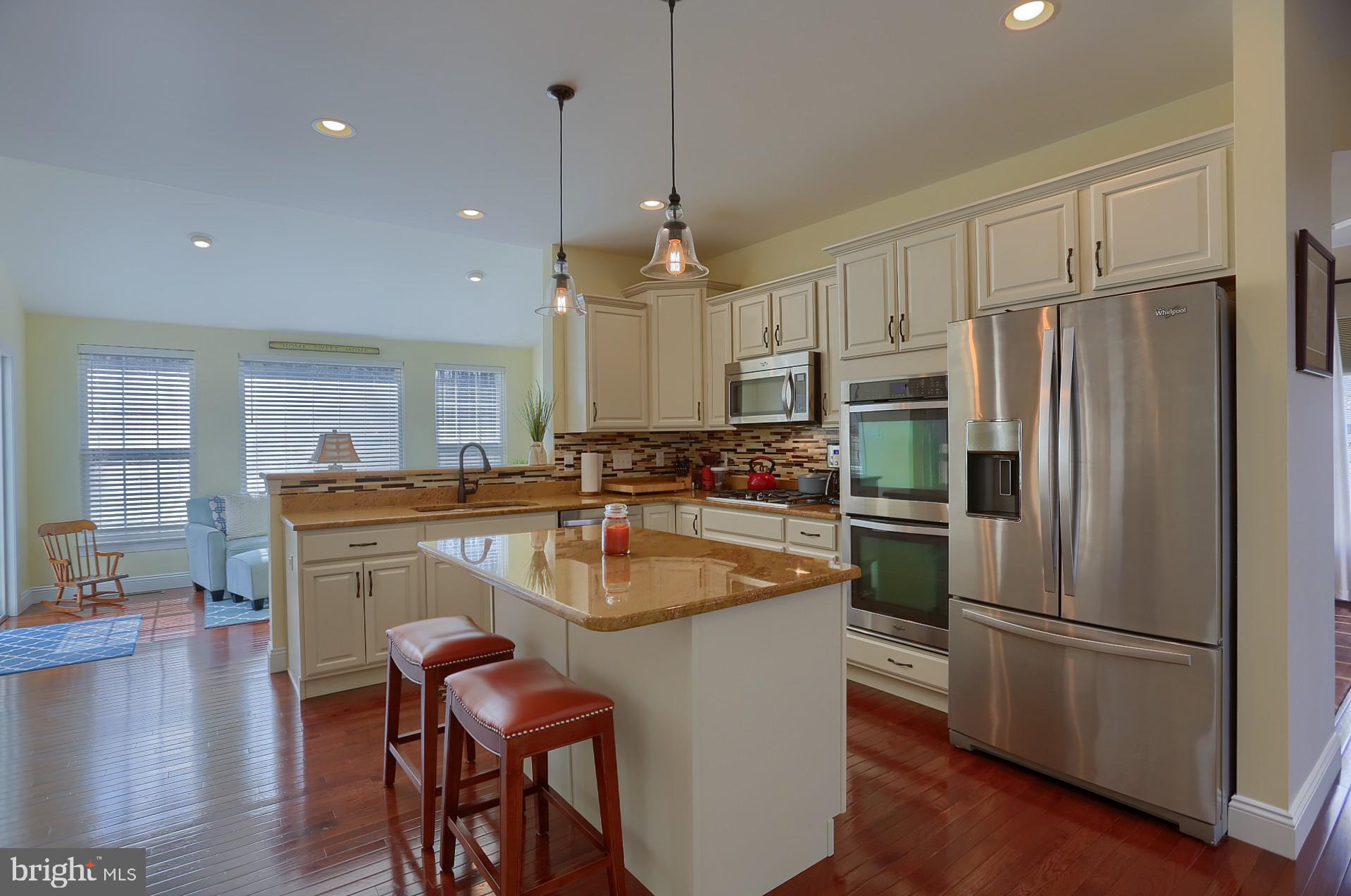 181 Overlook Road Morgantown, PA 19543 - Photo 11 of 54 Gourmet Kitchen
