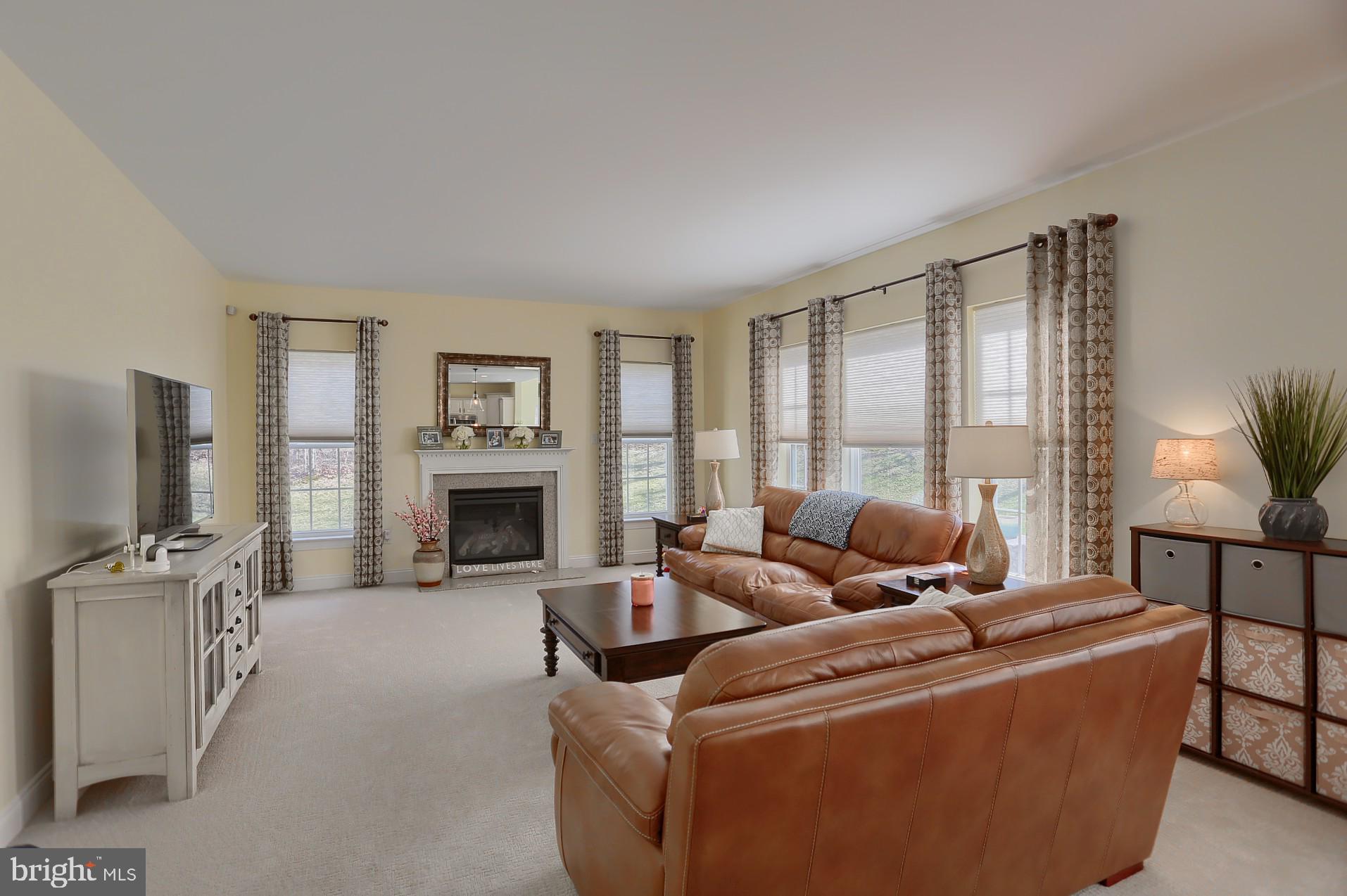 181 Overlook Road Morgantown, PA 19543 - Photo 22 of 54 Spacious Family Room