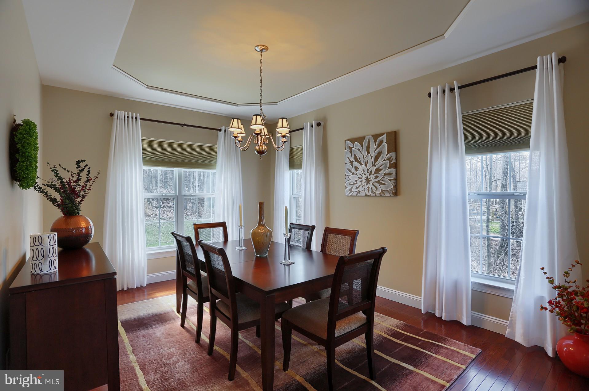 181 Overlook Road Morgantown, PA 19543 - Photo 10 of 54 Formal Dining Room