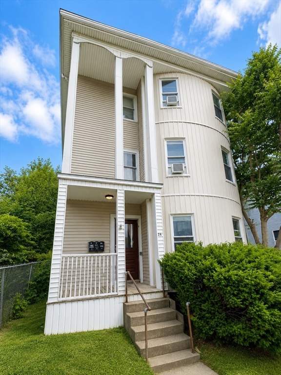 24 Pattison Street, Unit 1 Worcester, MA 01604 - Photo 5 of 5
