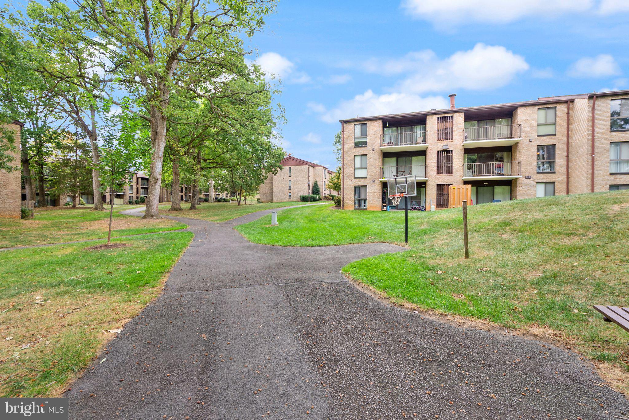 2042 Royal Fern Court, Unit 1B Reston, VA 20191 - Photo 38 of 51 Walking paths througout