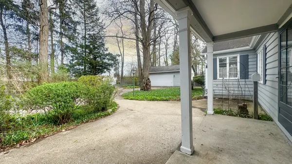 $289,900 | 1848 North Sheridan Road, Waukegan, IL 60087