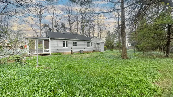 $289,900 | 1848 North Sheridan Road, Waukegan, IL 60087