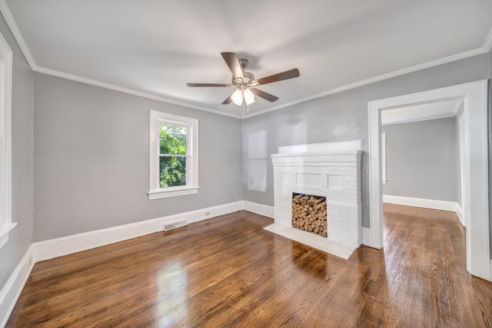 2128 Holley Road Roanoke, VA 24012 - Photo 2 of 10 IMG_2053
