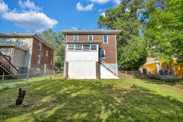 2128 Holley Road Roanoke, VA 24012 - Photo 10 of 10 IMG_2052