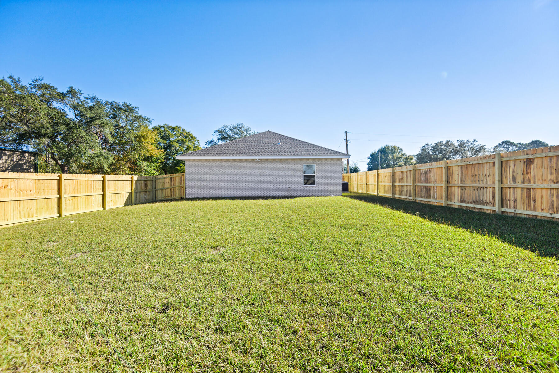 46 Winfield Street Niceville, FL 32578 - Photo 29 of 32 a view of a backyard