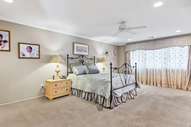 $1,275,000 | 77 The Woods, Commack, NY 11725