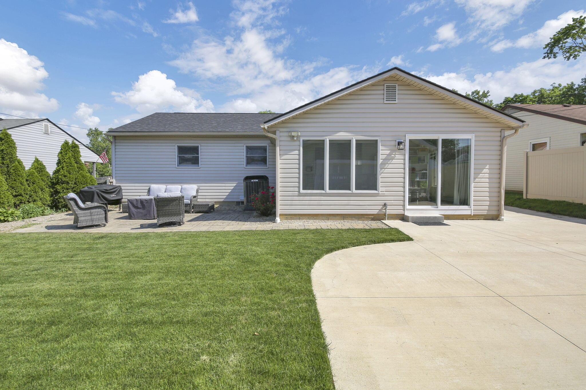 2731 Nottingham Road Columbus, OH 43221 - Photo 39 of 52 exterior