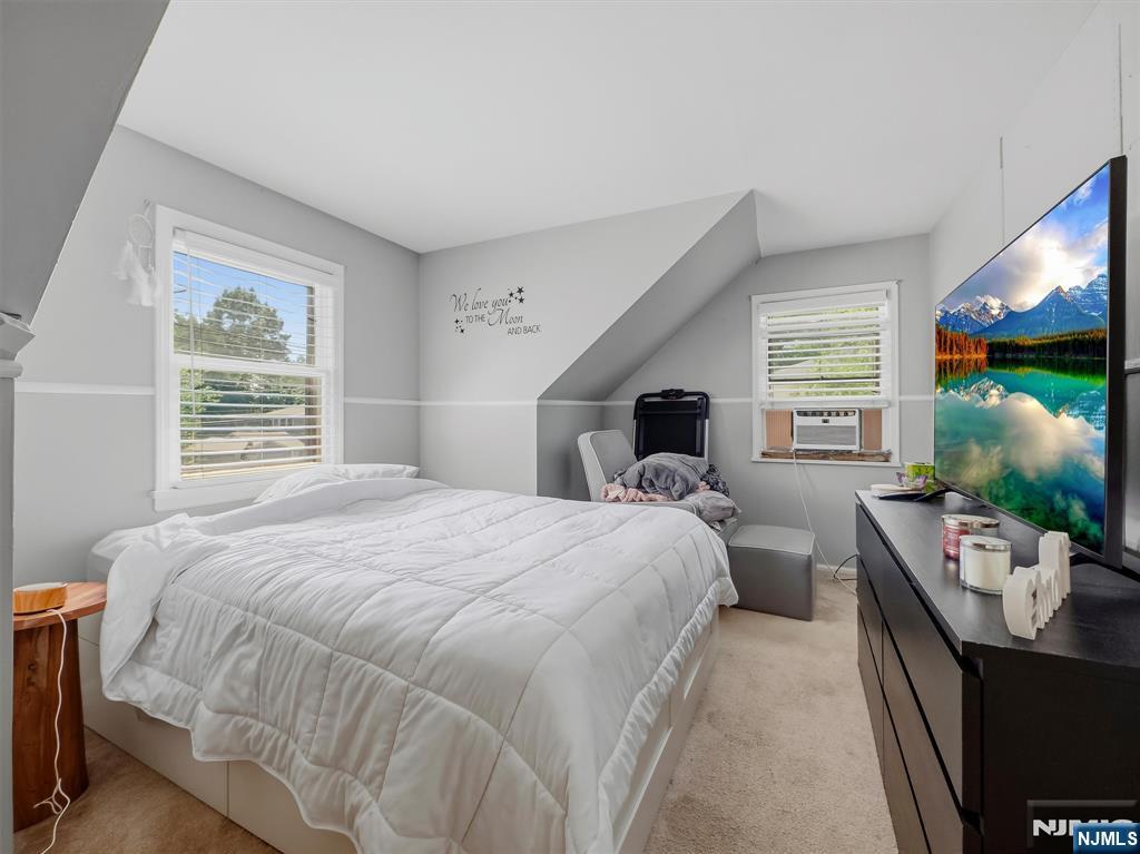 33 Prospect Street Paramus, NJ 07652 - Photo 22 of 32