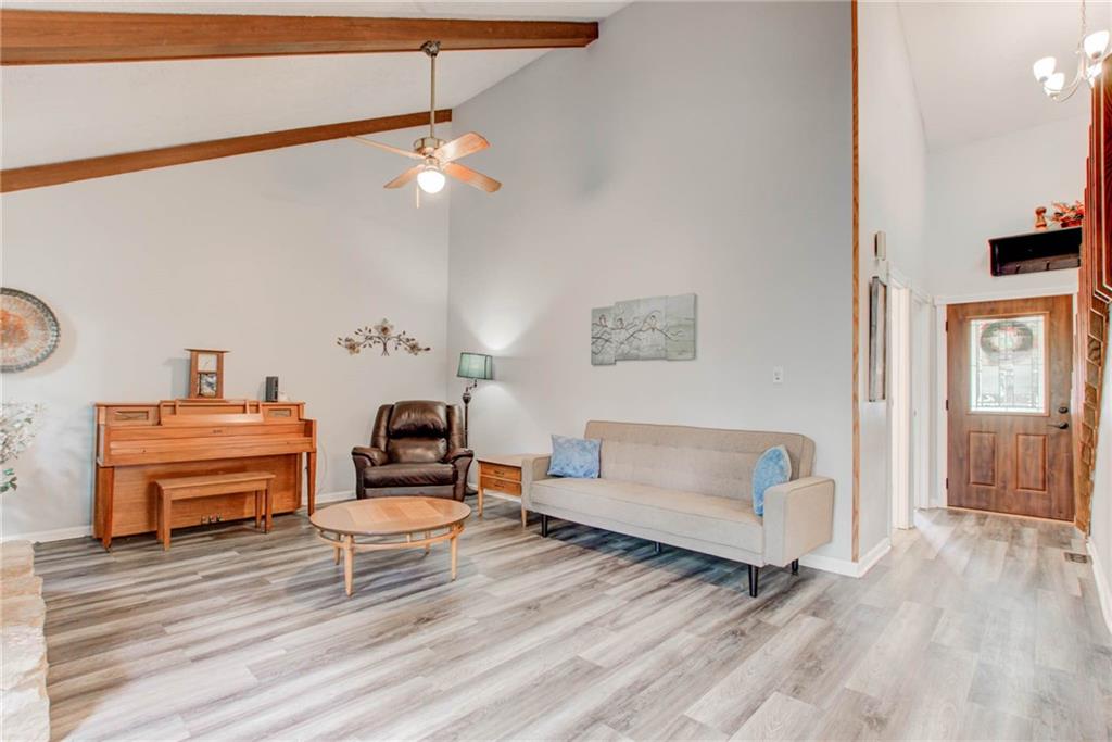 3133 Valley Farms Road Indianapolis, IN 46214 - Photo 4 of 25 Gallery Image 4