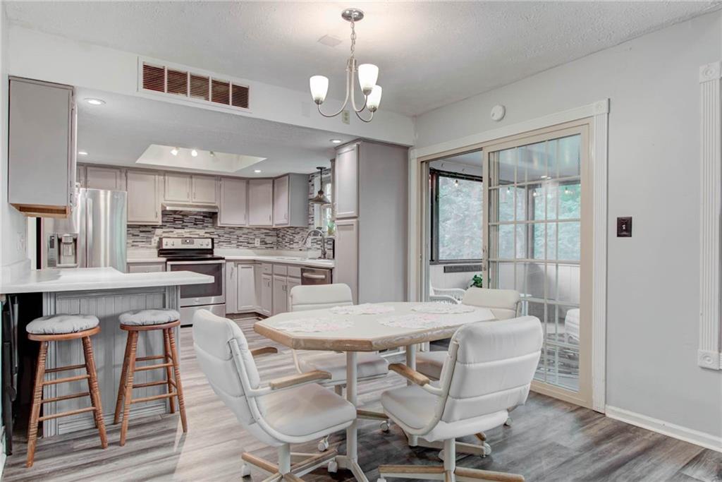 3133 Valley Farms Road Indianapolis, IN 46214 - Photo 6 of 25 Gallery Image 6
