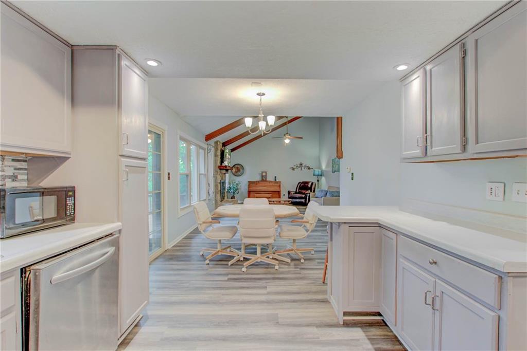 3133 Valley Farms Road Indianapolis, IN 46214 - Photo 9 of 25 Gallery Image 9