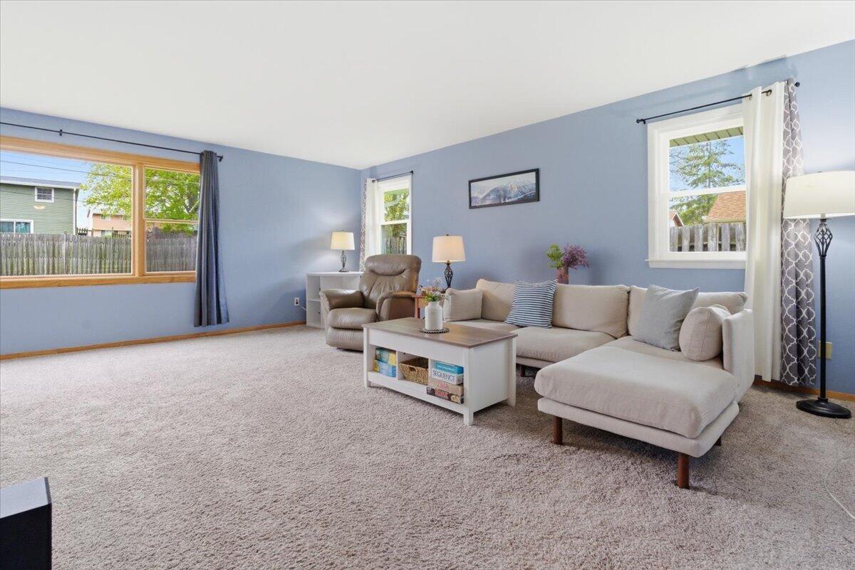 12450 39th Avenue Pleasant Prairie, WI 53158 - Photo 2 of 25 08-12450 39TH AVE, PLEASANT PRAIRIE, WI
