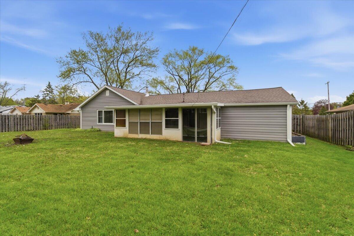 12450 39th Avenue Pleasant Prairie, WI 53158 - Photo 23 of 25 04-12450 39TH AVE, PLEASANT PRAIRIE, WI