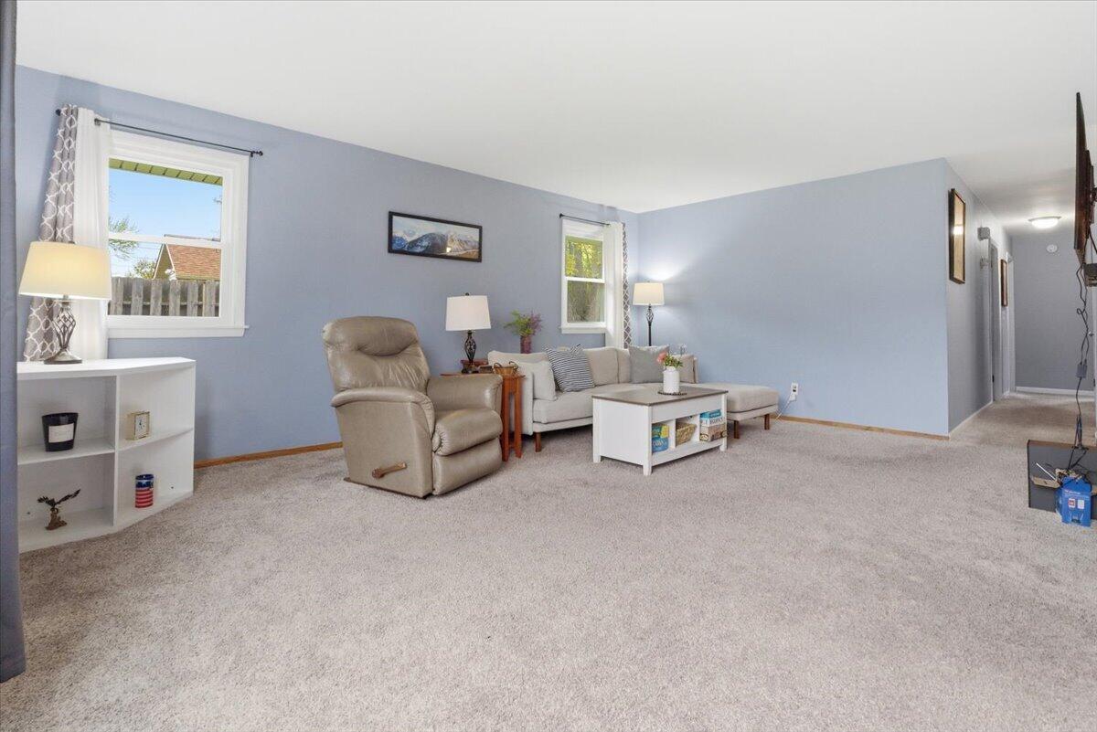 12450 39th Avenue Pleasant Prairie, WI 53158 - Photo 3 of 25 07-12450 39TH AVE, PLEASANT PRAIRIE, WI