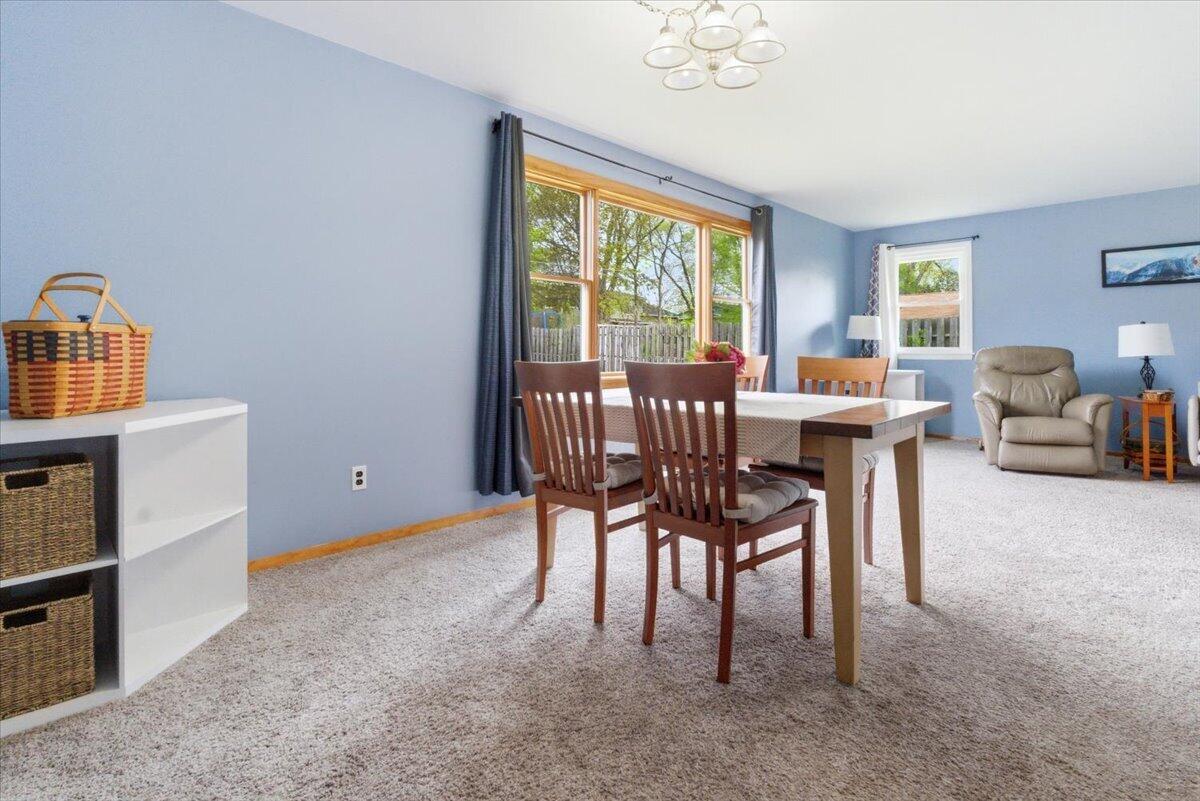 12450 39th Avenue Pleasant Prairie, WI 53158 - Photo 5 of 25 06-12450 39TH AVE, PLEASANT PRAIRIE, WI