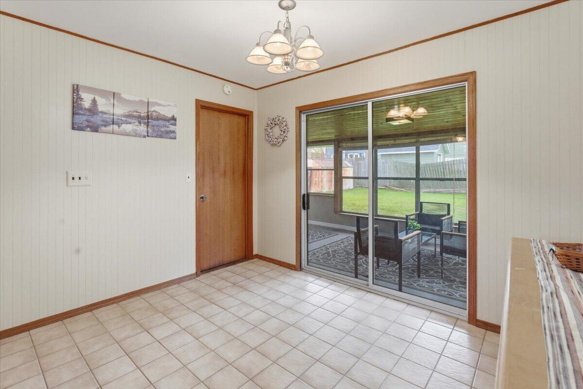 12450 39th Avenue Pleasant Prairie, WI 53158 - Photo 10 of 25 19-12450 39TH AVE, PLEASANT PRAIRIE, WI