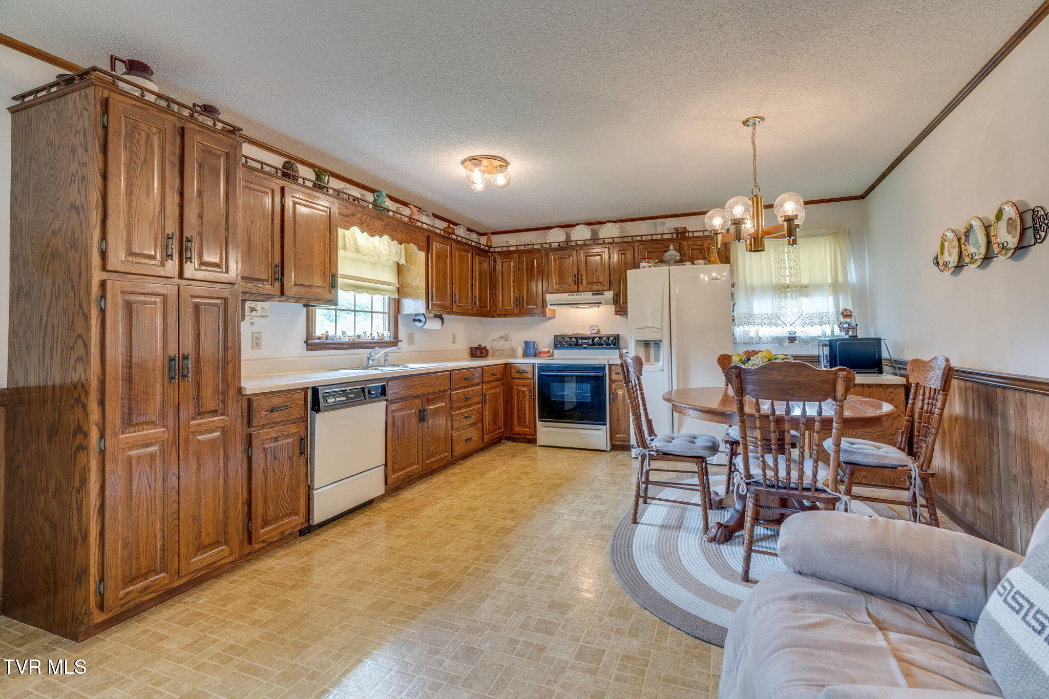 453 Twin Barns Road Greeneville, TN 37743 - Photo 11 of 46 010
