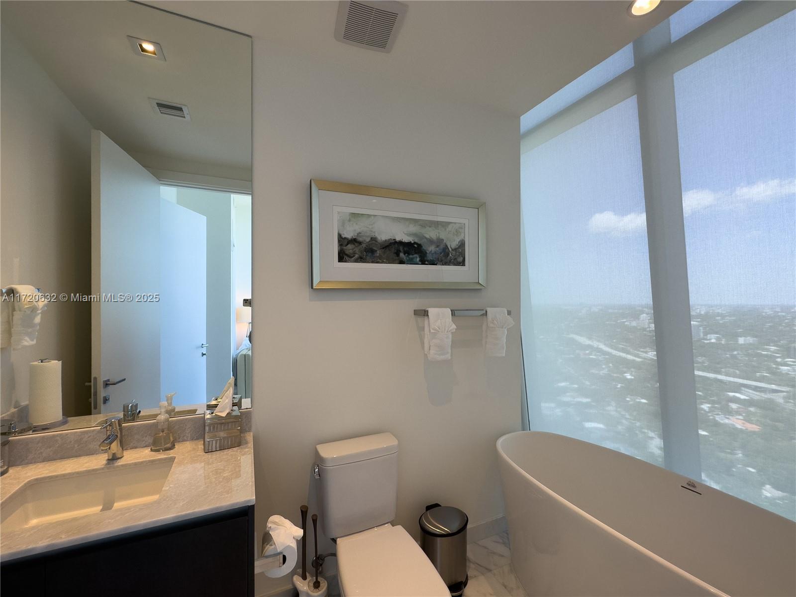 1451 Brickell Avenue, Unit 4503 Miami, FL 33131 - Photo 14 of 24