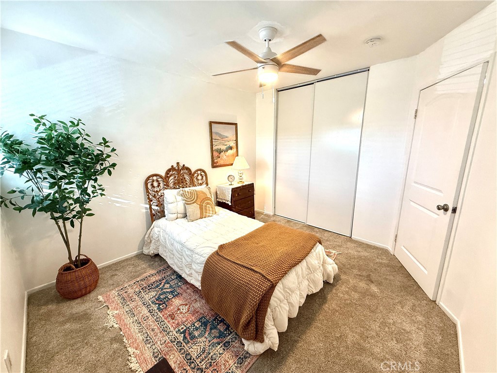 1100 Walnut Avenue, Unit 4 Long Beach, CA 90813 - Photo 26 of 31 Spacious and bright guest room