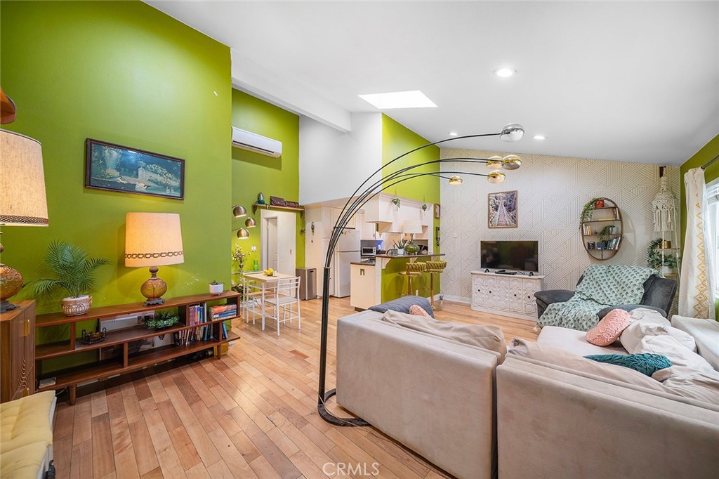 1100 Walnut Avenue, Unit 4 Long Beach, CA 90813 - Photo 3 of 31