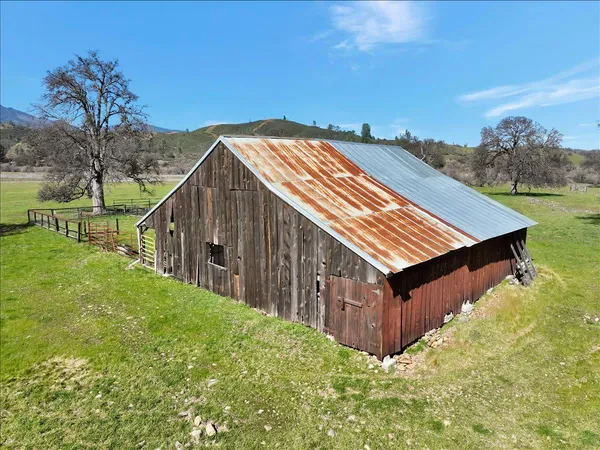 $875,000 | 480 County Road 306, Elk Creek, CA 95939