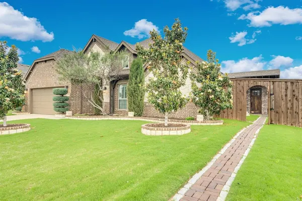$575,000 | 613 Autumn Run Drive, Midlothian, TX 76065