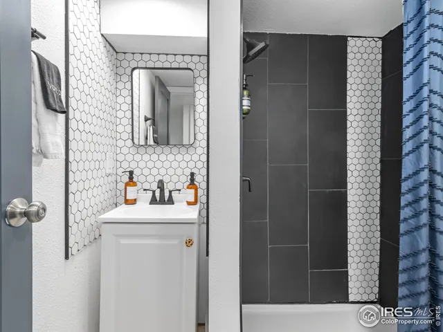 $1,295,000 | 407 Stanley Avenue, Estes Park, CO 80517