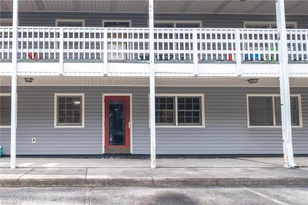 $95,000 | 2890 Carriage Drive, Unit B, Winston-Salem, NC 27106