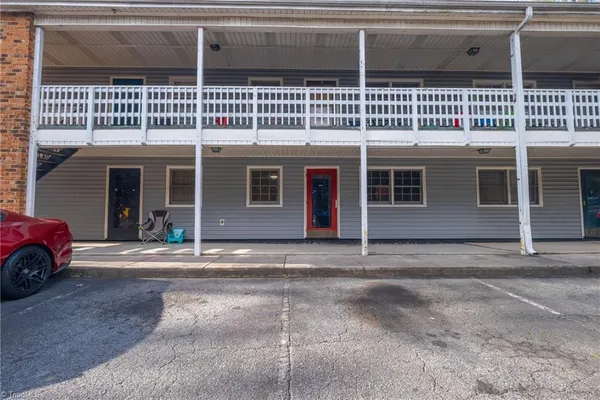 $95,000 | 2890 Carriage Drive, Unit B, Winston-Salem, NC 27106