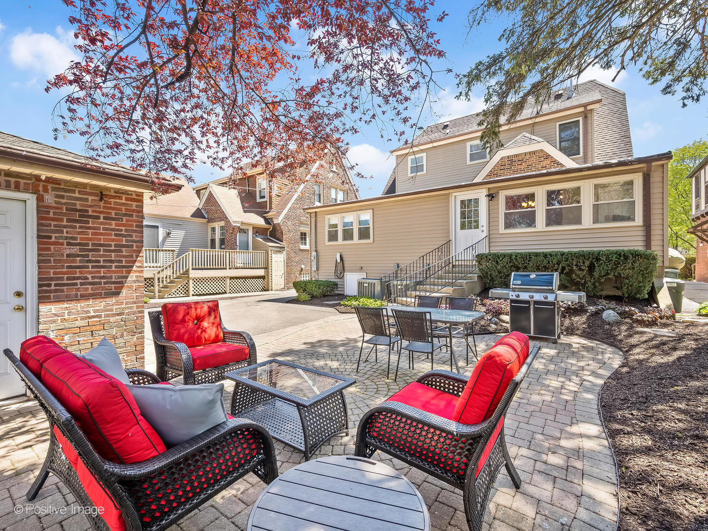 302 Southcote Road Riverside, IL 60546 - Photo 33 of 40 a view of a patio with couches chairs and a fire pit