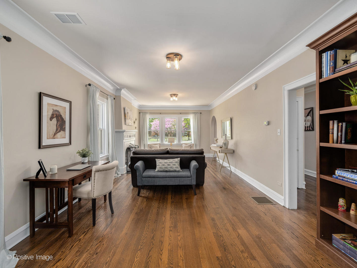 302 Southcote Road Riverside, IL 60546 - Photo 10 of 40 a living room with furniture and a wooden floor